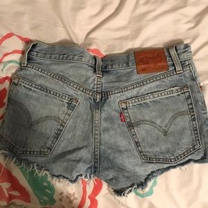 Light washed Levi Jean Shorts